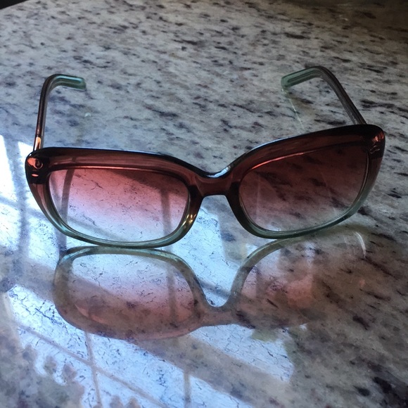 BCBG MaxAzria sunglasses - Picture 2 of 3
